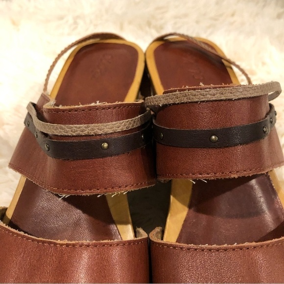 Olukai Kamola wooden clog sandal - Picture 4 of 12